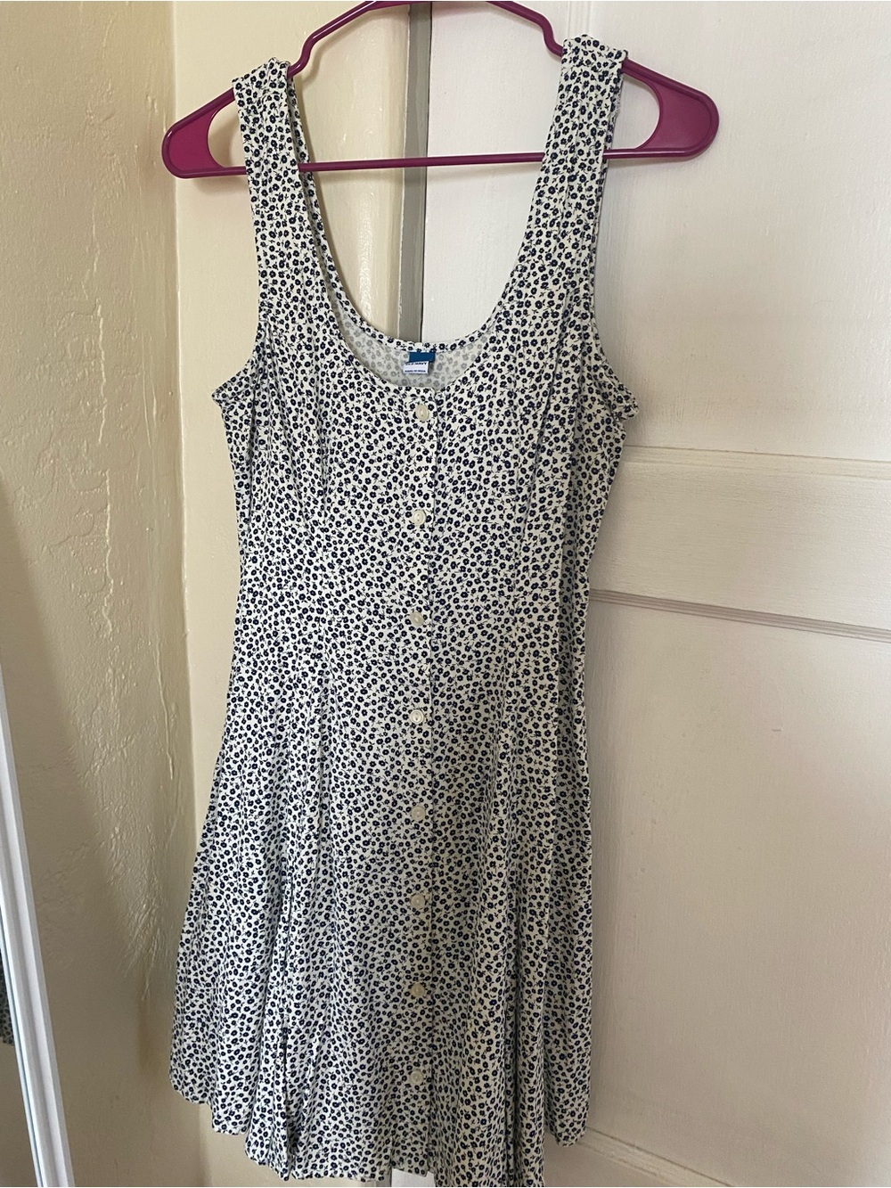 Old Navy white and navy blue sundress